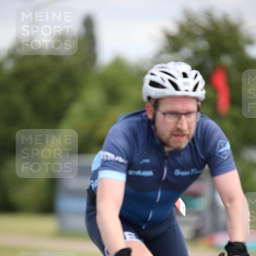 16.06.2024 - 26. Vierlanden-Triathlon Jannik Wohlers http://msf.ph/oto/6285173 16.06.2024 11:28:10 Radfahren 95, 207, 566 meine-sportfotos.de