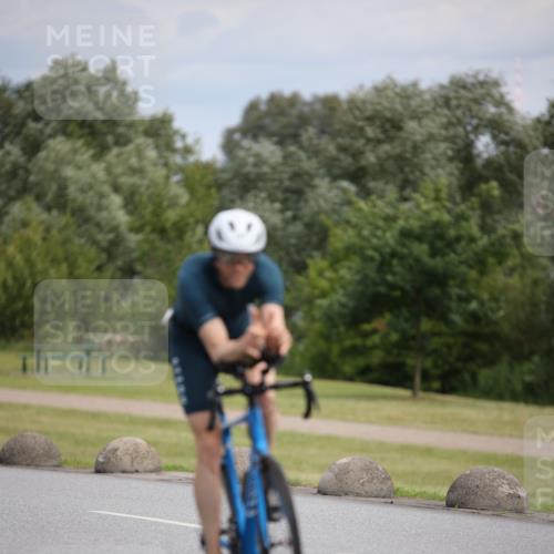 16.06.2024 - 26. Vierlanden-Triathlon Jannik Wohlers http://msf.ph/oto/6285222 16.06.2024 11:28:27 Radfahren 147, 553 meine-sportfotos.de