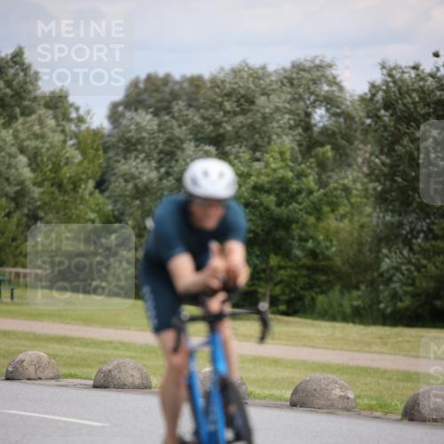 16.06.2024 - 26. Vierlanden-Triathlon Jannik Wohlers http://msf.ph/oto/6285244 16.06.2024 11:28:27 Radfahren 147, 553 meine-sportfotos.de