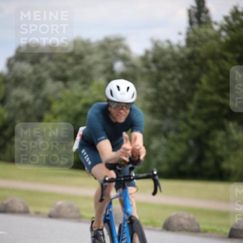 16.06.2024 - 26. Vierlanden-Triathlon Jannik Wohlers http://msf.ph/oto/6285269 16.06.2024 11:28:27 Radfahren 147, 553 meine-sportfotos.de