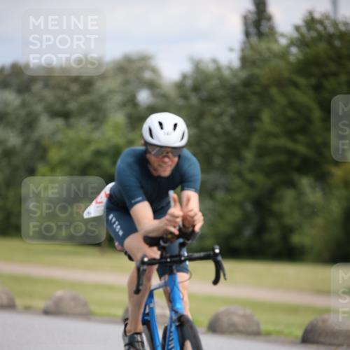 16.06.2024 - 26. Vierlanden-Triathlon Jannik Wohlers http://msf.ph/oto/6285273 16.06.2024 11:28:27 Radfahren 147, 553 meine-sportfotos.de