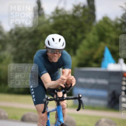 16.06.2024 - 26. Vierlanden-Triathlon Jannik Wohlers http://msf.ph/oto/6285315 16.06.2024 11:28:28 Radfahren 147, 493 meine-sportfotos.de