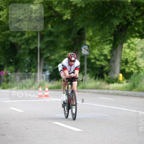 16.06.2024 - 7 Türme Triathlon Fuchs,  Jonas http://msf.ph/oto/6285351 16.06.2024 10:11:05 Radfahren 111 meine-sportfotos.de
