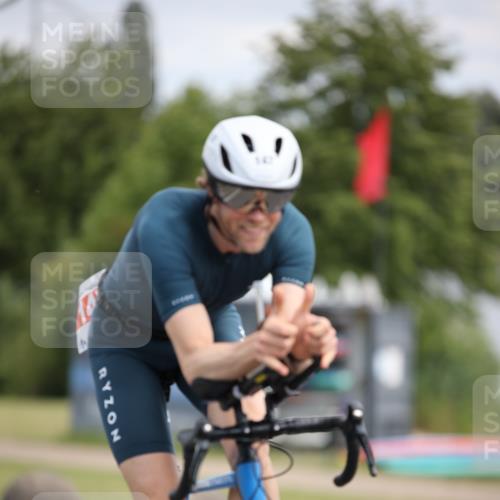 16.06.2024 - 26. Vierlanden-Triathlon Jannik Wohlers http://msf.ph/oto/6285356 16.06.2024 11:28:28 Radfahren 147, 493 meine-sportfotos.de