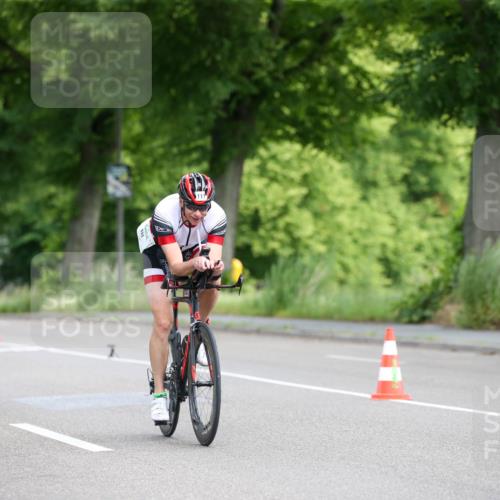 16.06.2024 - 7 Türme Triathlon Fuchs,  Jonas http://msf.ph/oto/6285358 16.06.2024 10:11:05 Radfahren 111 meine-sportfotos.de