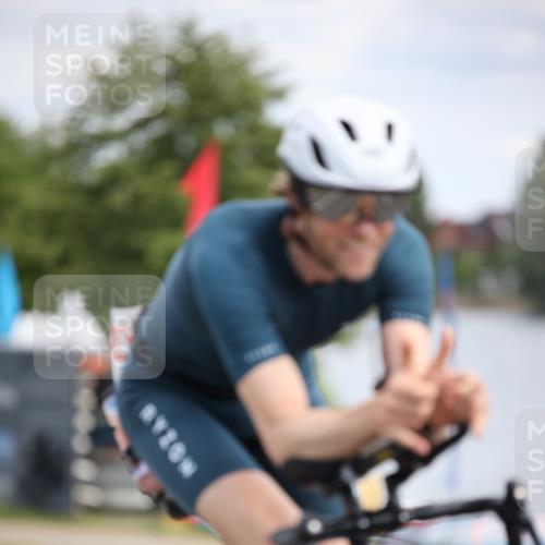 16.06.2024 - 26. Vierlanden-Triathlon Jannik Wohlers http://msf.ph/oto/6285384 16.06.2024 11:28:28 Radfahren 147, 493 meine-sportfotos.de