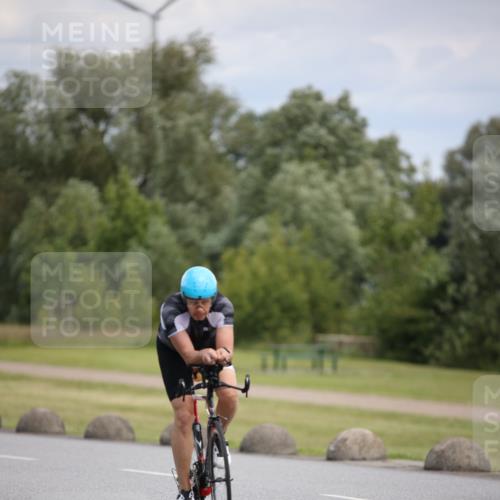 16.06.2024 - 26. Vierlanden-Triathlon Jannik Wohlers http://msf.ph/oto/6285408 16.06.2024 11:28:45 Radfahren 90, 501, 533, 575 meine-sportfotos.de
