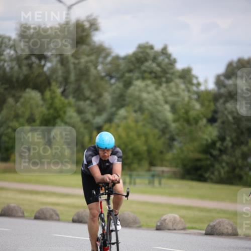 16.06.2024 - 26. Vierlanden-Triathlon Jannik Wohlers http://msf.ph/oto/6285419 16.06.2024 11:28:45 Radfahren 90, 501, 533, 575 meine-sportfotos.de