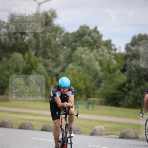16.06.2024 - 26. Vierlanden-Triathlon Jannik Wohlers http://msf.ph/oto/6285425 16.06.2024 11:28:45 Radfahren 90, 501, 533, 575 meine-sportfotos.de