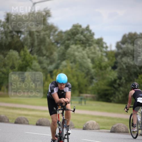 16.06.2024 - 26. Vierlanden-Triathlon Jannik Wohlers http://msf.ph/oto/6285429 16.06.2024 11:28:45 Radfahren 90, 501, 533, 575 meine-sportfotos.de