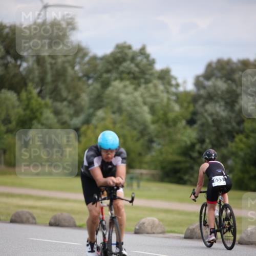 16.06.2024 - 26. Vierlanden-Triathlon Jannik Wohlers http://msf.ph/oto/6285441 16.06.2024 11:28:45 Radfahren 90, 501, 533, 575 meine-sportfotos.de