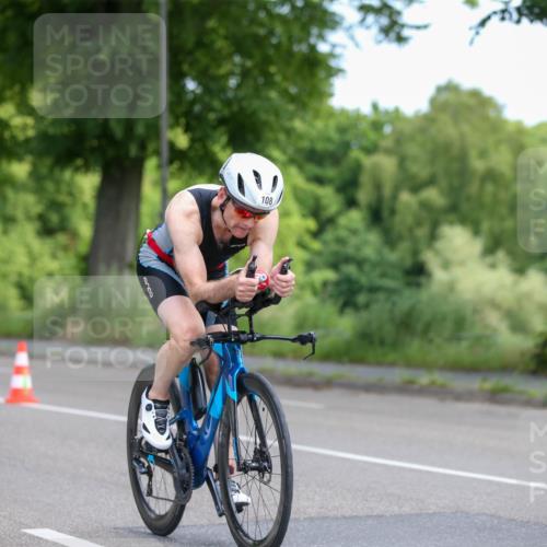 16.06.2024 - 7 Türme Triathlon Fuchs,  Jonas http://msf.ph/oto/6285457 16.06.2024 10:11:40 Radfahren 108 meine-sportfotos.de
