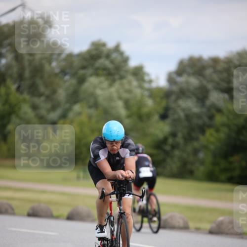 16.06.2024 - 26. Vierlanden-Triathlon Jannik Wohlers http://msf.ph/oto/6285538 16.06.2024 11:28:46 Radfahren 90, 501, 533, 575 meine-sportfotos.de