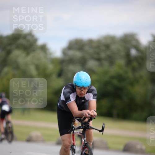 16.06.2024 - 26. Vierlanden-Triathlon Jannik Wohlers http://msf.ph/oto/6285597 16.06.2024 11:28:46 Radfahren 90, 501, 533, 575 meine-sportfotos.de