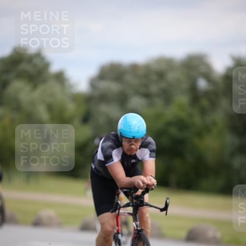 16.06.2024 - 26. Vierlanden-Triathlon Jannik Wohlers http://msf.ph/oto/6285600 16.06.2024 11:28:46 Radfahren 90, 501, 533, 575 meine-sportfotos.de