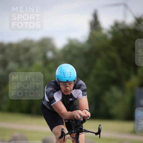 16.06.2024 - 26. Vierlanden-Triathlon Jannik Wohlers http://msf.ph/oto/6285631 16.06.2024 11:28:46 Radfahren 90, 501, 533, 575 meine-sportfotos.de