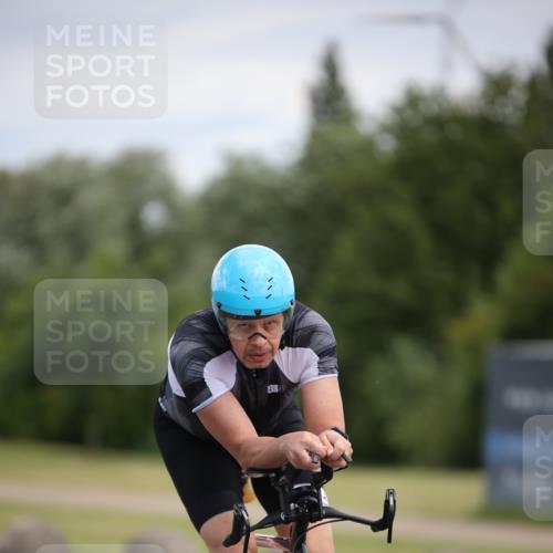 16.06.2024 - 26. Vierlanden-Triathlon Jannik Wohlers http://msf.ph/oto/6285636 16.06.2024 11:28:46 Radfahren 90, 501, 533, 575 meine-sportfotos.de