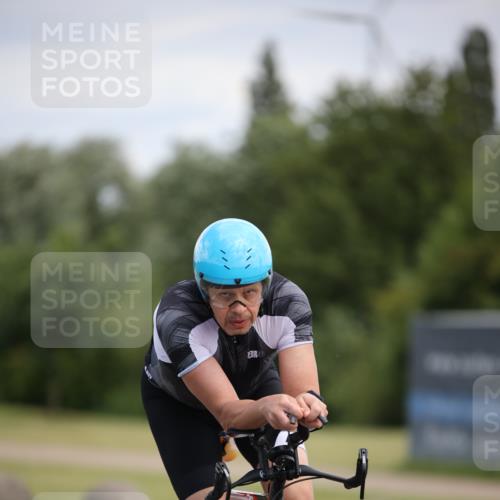 16.06.2024 - 26. Vierlanden-Triathlon Jannik Wohlers http://msf.ph/oto/6285638 16.06.2024 11:28:47 Radfahren 90, 501, 533, 575 meine-sportfotos.de