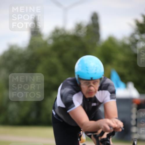 16.06.2024 - 26. Vierlanden-Triathlon Jannik Wohlers http://msf.ph/oto/6285661 16.06.2024 11:28:47 Radfahren 90, 501, 533, 575 meine-sportfotos.de