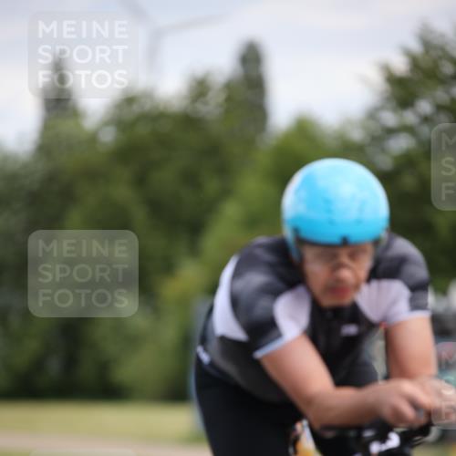 16.06.2024 - 26. Vierlanden-Triathlon Jannik Wohlers http://msf.ph/oto/6285678 16.06.2024 11:28:47 Radfahren 90, 501, 533, 575 meine-sportfotos.de
