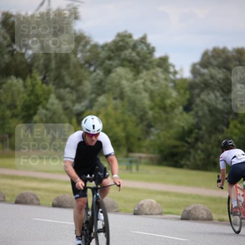 16.06.2024 - 26. Vierlanden-Triathlon Jannik Wohlers http://msf.ph/oto/6285728 16.06.2024 11:28:52 Radfahren 90, 160, 536 meine-sportfotos.de