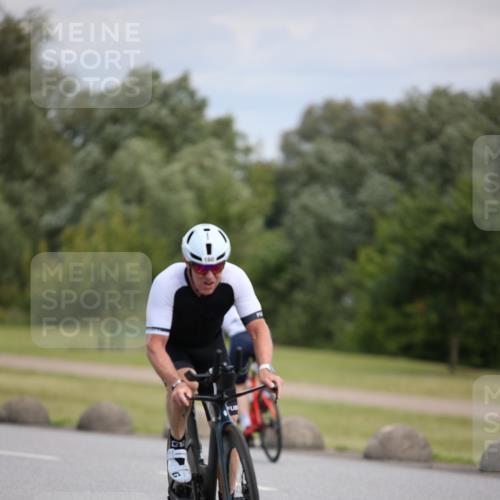 16.06.2024 - 26. Vierlanden-Triathlon Jannik Wohlers http://msf.ph/oto/6285796 16.06.2024 11:28:52 Radfahren 90, 160, 536 meine-sportfotos.de