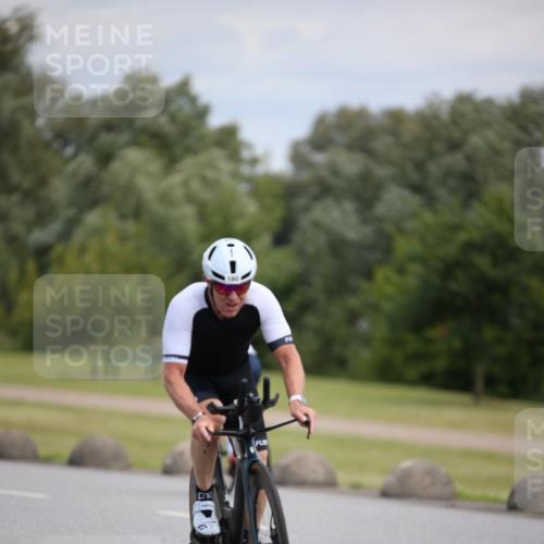 16.06.2024 - 26. Vierlanden-Triathlon Jannik Wohlers http://msf.ph/oto/6285806 16.06.2024 11:28:52 Radfahren 90, 160, 536 meine-sportfotos.de