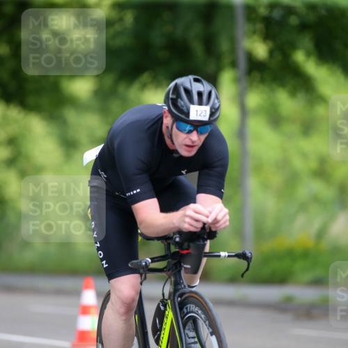 16.06.2024 - 7 Türme Triathlon Fuchs,  Jonas http://msf.ph/oto/6285815 16.06.2024 10:16:42 Radfahren 123 meine-sportfotos.de