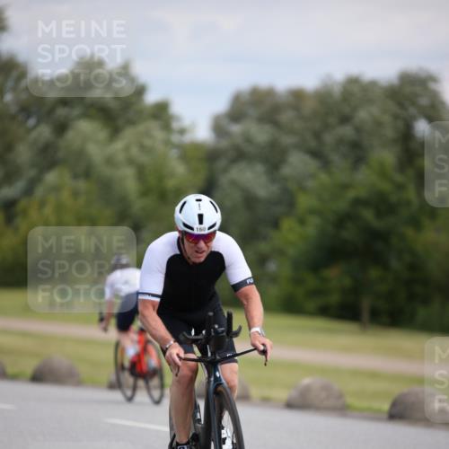 16.06.2024 - 26. Vierlanden-Triathlon Jannik Wohlers http://msf.ph/oto/6285826 16.06.2024 11:28:53 Radfahren 90, 160, 536 meine-sportfotos.de