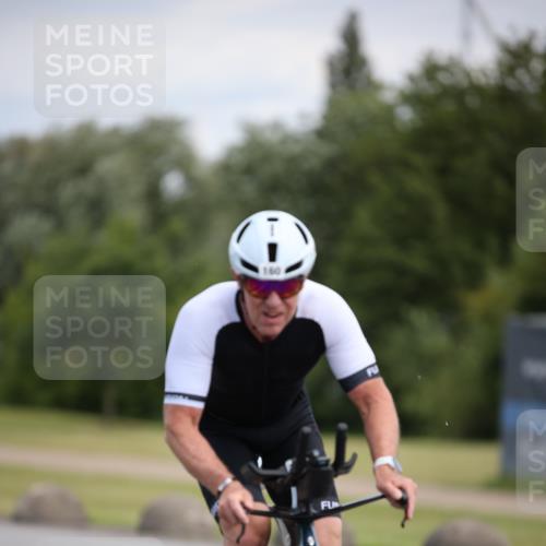 16.06.2024 - 26. Vierlanden-Triathlon Jannik Wohlers http://msf.ph/oto/6285967 16.06.2024 11:28:53 Radfahren 90, 160, 536 meine-sportfotos.de
