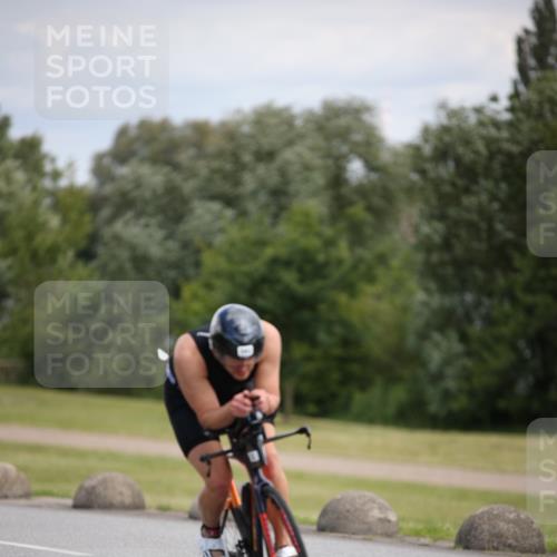 16.06.2024 - 26. Vierlanden-Triathlon Jannik Wohlers http://msf.ph/oto/6286063 16.06.2024 11:28:58 Radfahren 160, 343, 536 meine-sportfotos.de