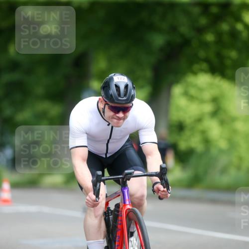 16.06.2024 - 7 Türme Triathlon Fuchs,  Jonas http://msf.ph/oto/6286075 16.06.2024 10:18:36 Radfahren 122 meine-sportfotos.de