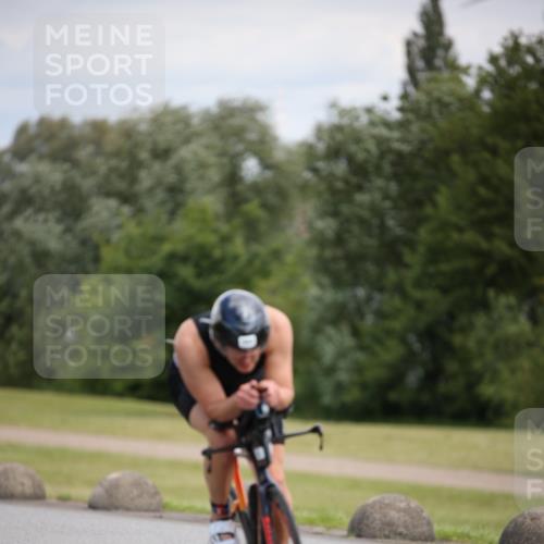 16.06.2024 - 26. Vierlanden-Triathlon Jannik Wohlers http://msf.ph/oto/6286107 16.06.2024 11:28:58 Radfahren 160, 343, 536 meine-sportfotos.de