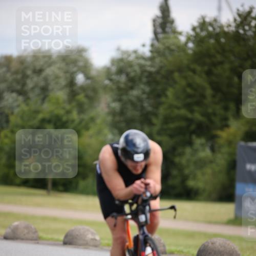 16.06.2024 - 26. Vierlanden-Triathlon Jannik Wohlers http://msf.ph/oto/6286144 16.06.2024 11:28:58 Radfahren 160, 343, 536 meine-sportfotos.de