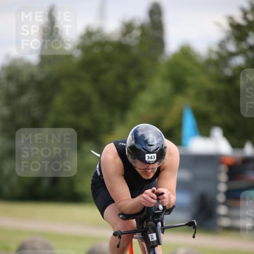 16.06.2024 - 26. Vierlanden-Triathlon Jannik Wohlers http://msf.ph/oto/6286211 16.06.2024 11:28:58 Radfahren 160, 343, 536 meine-sportfotos.de