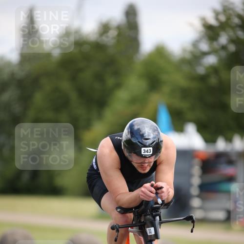 16.06.2024 - 26. Vierlanden-Triathlon Jannik Wohlers http://msf.ph/oto/6286233 16.06.2024 11:28:58 Radfahren 160, 343, 536 meine-sportfotos.de