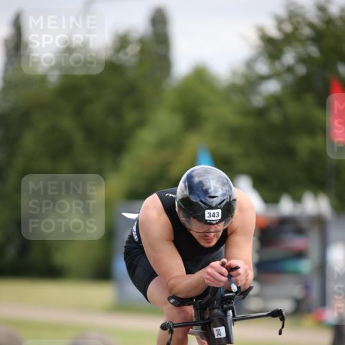 16.06.2024 - 26. Vierlanden-Triathlon Jannik Wohlers http://msf.ph/oto/6286243 16.06.2024 11:28:58 Radfahren 160, 343, 536 meine-sportfotos.de
