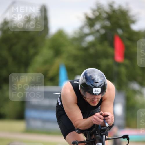 16.06.2024 - 26. Vierlanden-Triathlon Jannik Wohlers http://msf.ph/oto/6286261 16.06.2024 11:28:59 Radfahren 160, 343 meine-sportfotos.de