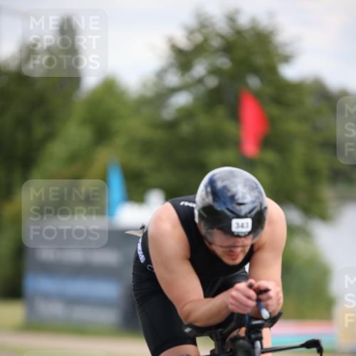 16.06.2024 - 26. Vierlanden-Triathlon Jannik Wohlers http://msf.ph/oto/6286269 16.06.2024 11:28:59 Radfahren 160, 343 meine-sportfotos.de