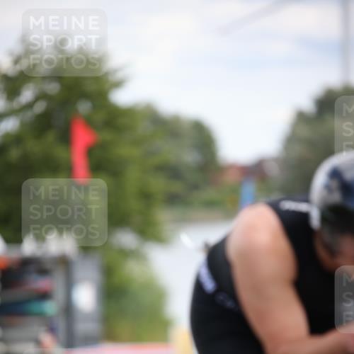 16.06.2024 - 26. Vierlanden-Triathlon Jannik Wohlers http://msf.ph/oto/6286354 16.06.2024 11:28:59 Radfahren 160, 343 meine-sportfotos.de