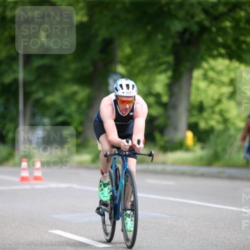 16.06.2024 - 7 Türme Triathlon Fuchs,  Jonas http://msf.ph/oto/6286439 16.06.2024 10:20:24 Radfahren 117 meine-sportfotos.de