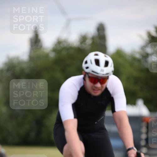 16.06.2024 - 26. Vierlanden-Triathlon Jannik Wohlers http://msf.ph/oto/6286530 16.06.2024 11:29:04 Radfahren 35, 102, 343, 588, 605 meine-sportfotos.de