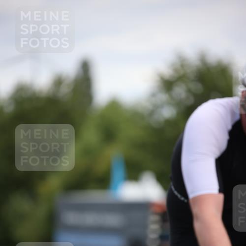 16.06.2024 - 26. Vierlanden-Triathlon Jannik Wohlers http://msf.ph/oto/6286565 16.06.2024 11:29:05 Radfahren 35, 102, 238, 343, 588, 605 meine-sportfotos.de