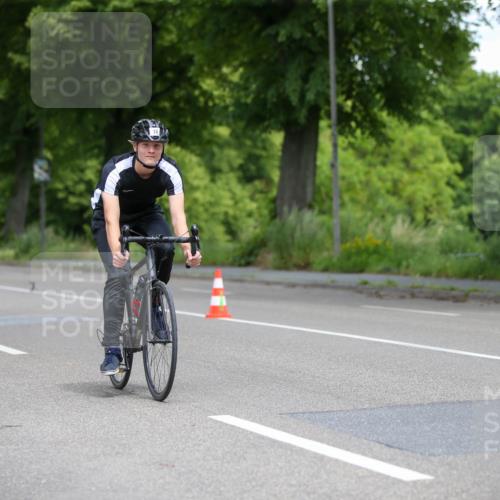 16.06.2024 - 7 Türme Triathlon Fuchs,  Jonas http://msf.ph/oto/6286566 16.06.2024 11:44:27 Radfahren 15, 16, 213 meine-sportfotos.de