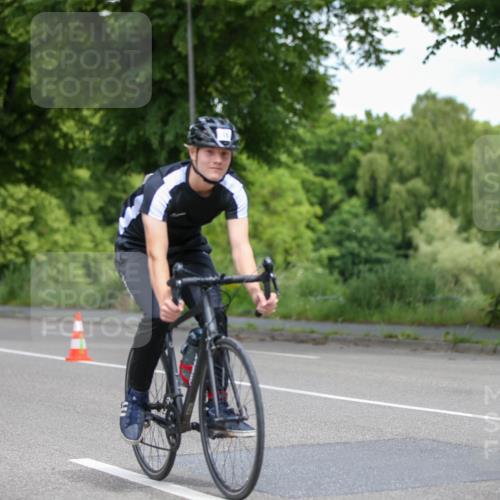16.06.2024 - 7 Türme Triathlon Fuchs,  Jonas http://msf.ph/oto/6286571 16.06.2024 11:44:27 Radfahren 15, 16, 213 meine-sportfotos.de