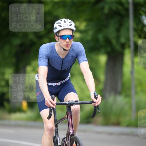 16.06.2024 - 7 Türme Triathlon Fuchs,  Jonas http://msf.ph/oto/6286725 16.06.2024 11:44:52 Radfahren 34, 247, 249 meine-sportfotos.de