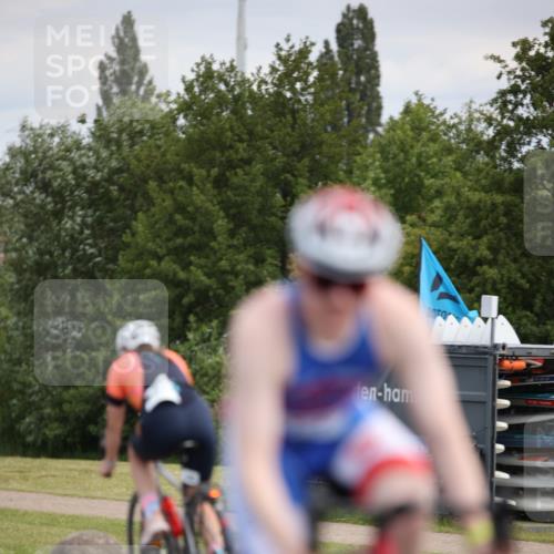 16.06.2024 - 26. Vierlanden-Triathlon Jannik Wohlers http://msf.ph/oto/6286830 16.06.2024 11:29:08 Radfahren 35, 102, 238, 588, 605 meine-sportfotos.de
