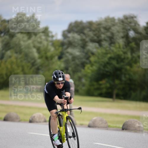 16.06.2024 - 26. Vierlanden-Triathlon Jannik Wohlers http://msf.ph/oto/6287036 16.06.2024 11:29:32 Radfahren 197, 598 meine-sportfotos.de