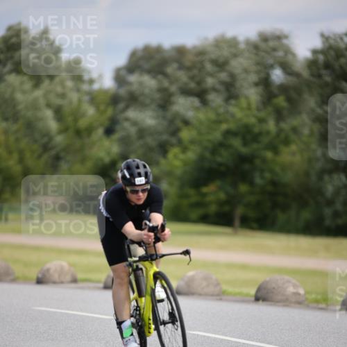 16.06.2024 - 26. Vierlanden-Triathlon Jannik Wohlers http://msf.ph/oto/6287060 16.06.2024 11:29:32 Radfahren 197, 598 meine-sportfotos.de