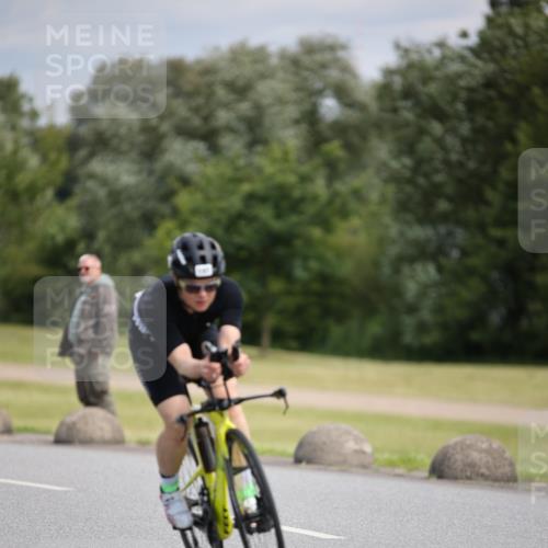 16.06.2024 - 26. Vierlanden-Triathlon Jannik Wohlers http://msf.ph/oto/6287105 16.06.2024 11:29:32 Radfahren 197, 598 meine-sportfotos.de